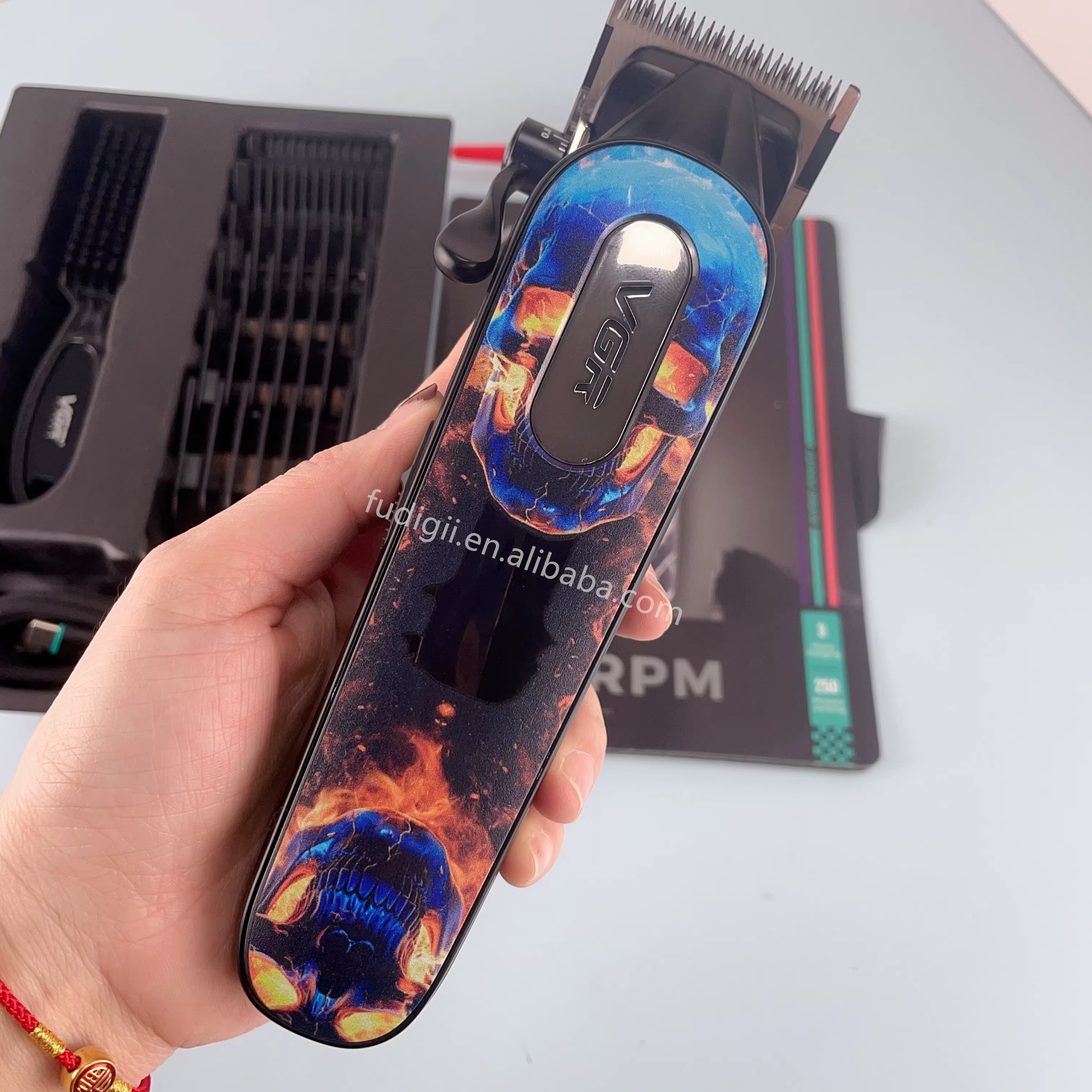 VGR V-279 tondeuse sans fil avec bras – moteur 9000 tr/min batterie 2500 mAh tondeuse avec levier Tondeuse professionnelle