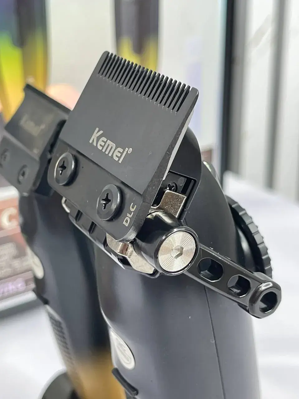 Kemei KM-1867+KM-1868 Tondeuse à cheveux professionnelle pour hommes, à lames zéro espacement, entièrement métallique, avec écran LCD, tondeuse 10W tondeuse avec levier