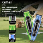 Kemei KM-1739 – Tondeuse Professionnelle 7000 RPM avec Lame Titane Noire et Batterie 1200mAh tondeuse kemei